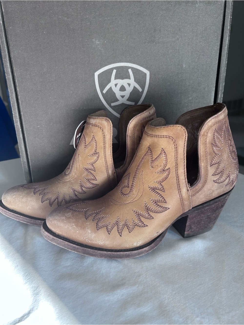Ariat Dixon R Toe Western Ankle Boots Brown Leather 6.5 B